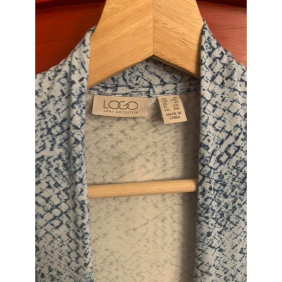 Logo Lori Goldstein 1X Cardigan Blue Snakeskin Sheer Trim At the Bottom EUC - Picture 4 of 4